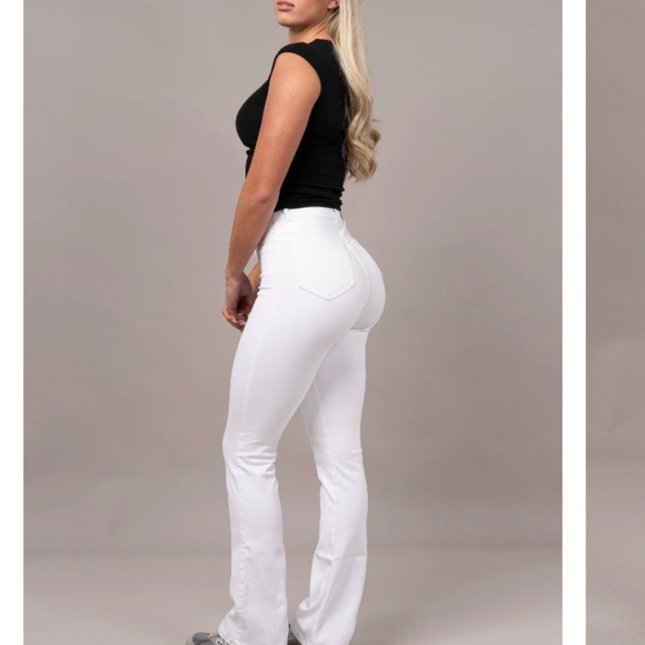Fitjeans - Pastel Flared White - Picture 5 of 14